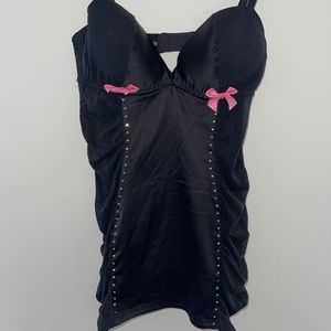 Victoria’s Secret black & pink chemise 💕